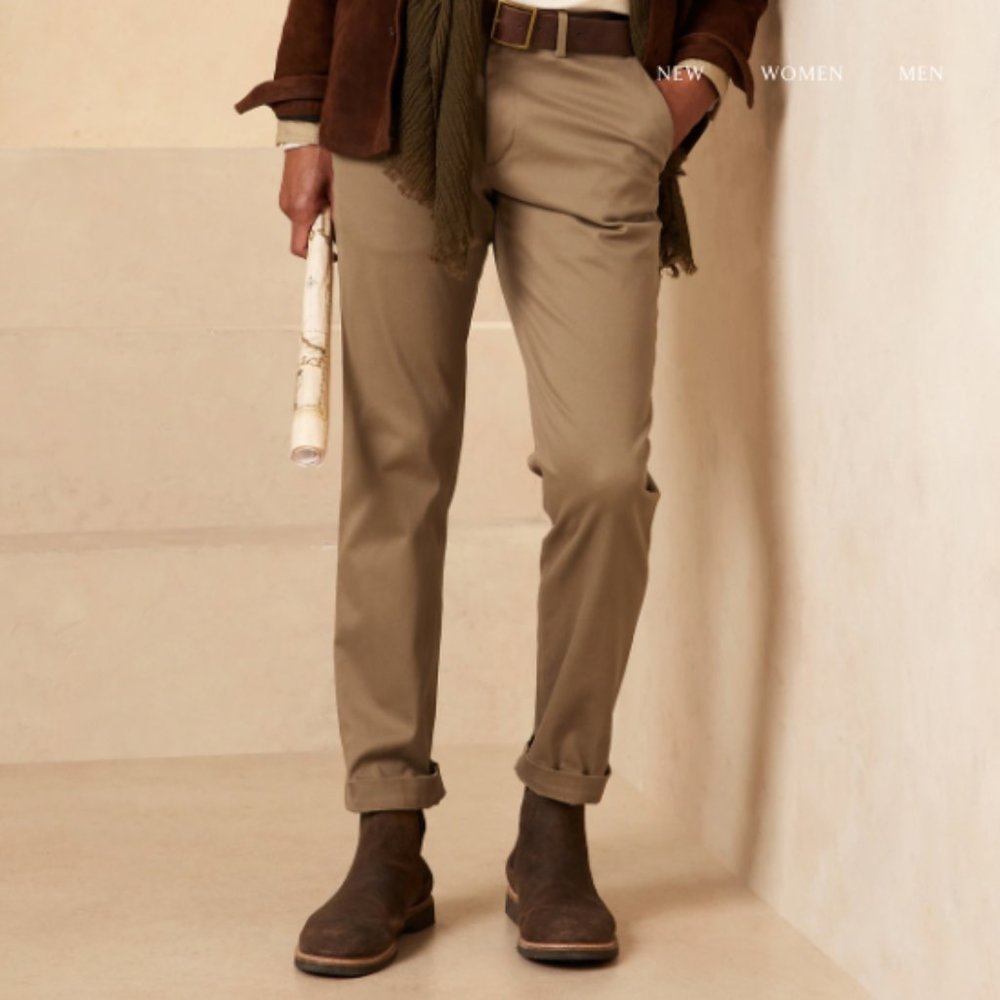 Banana Republic Tapered Fit Chino